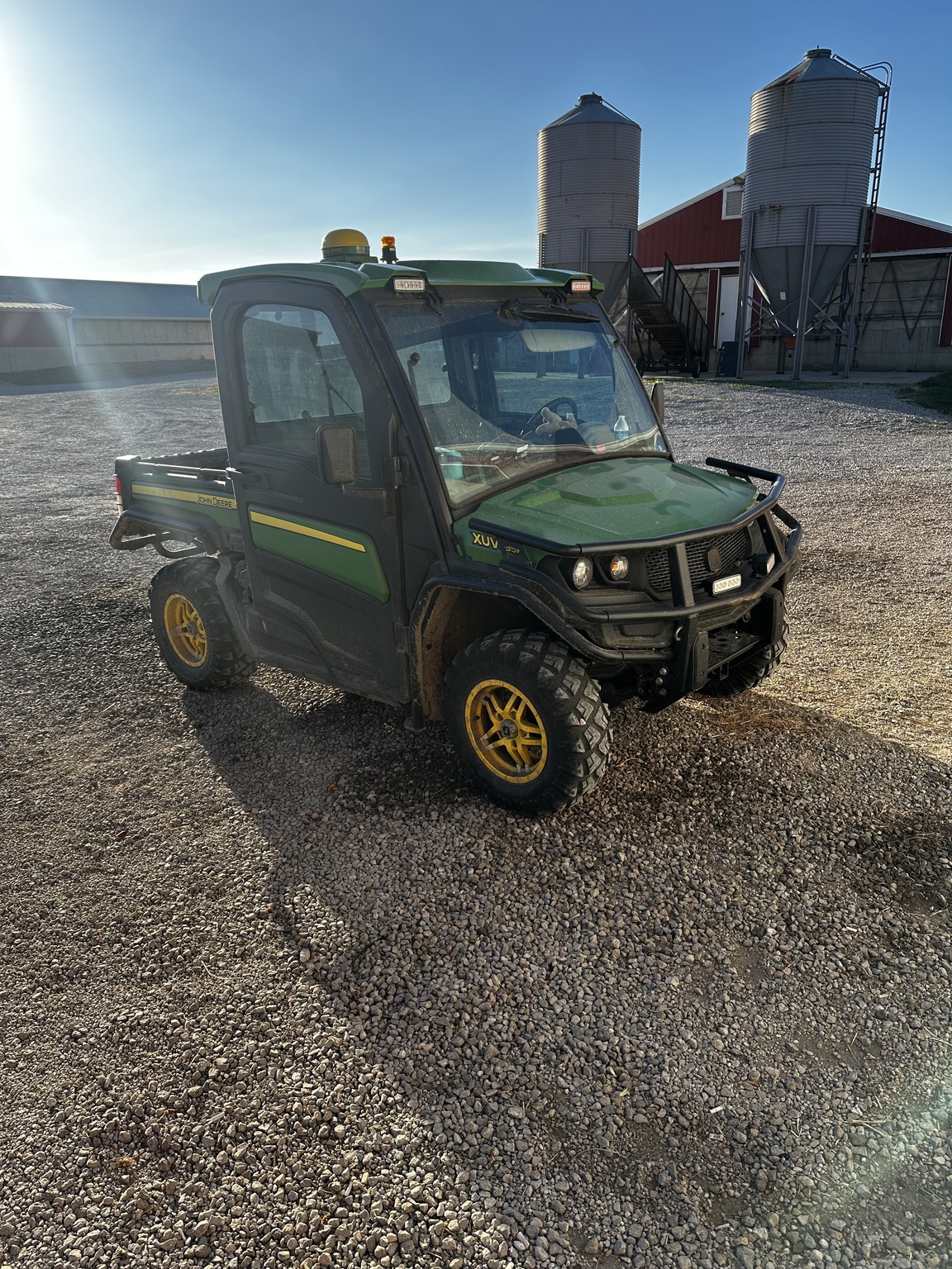 2018 John Deere XUV 835R Image 1