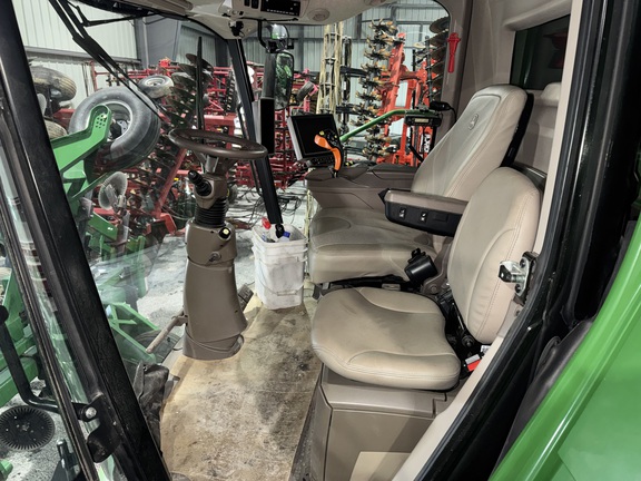 Photo of 2023 John Deere S780