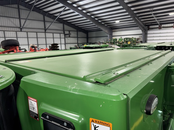 Photo of 2023 John Deere S780