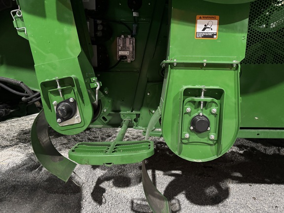 Photo of 2023 John Deere S780
