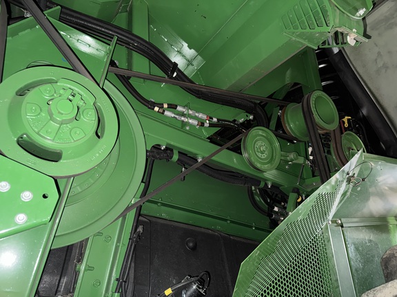 Photo of 2023 John Deere S780