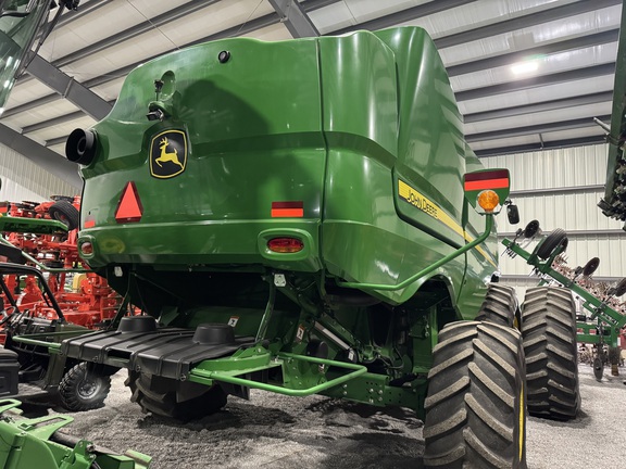 Photo of 2023 John Deere S780