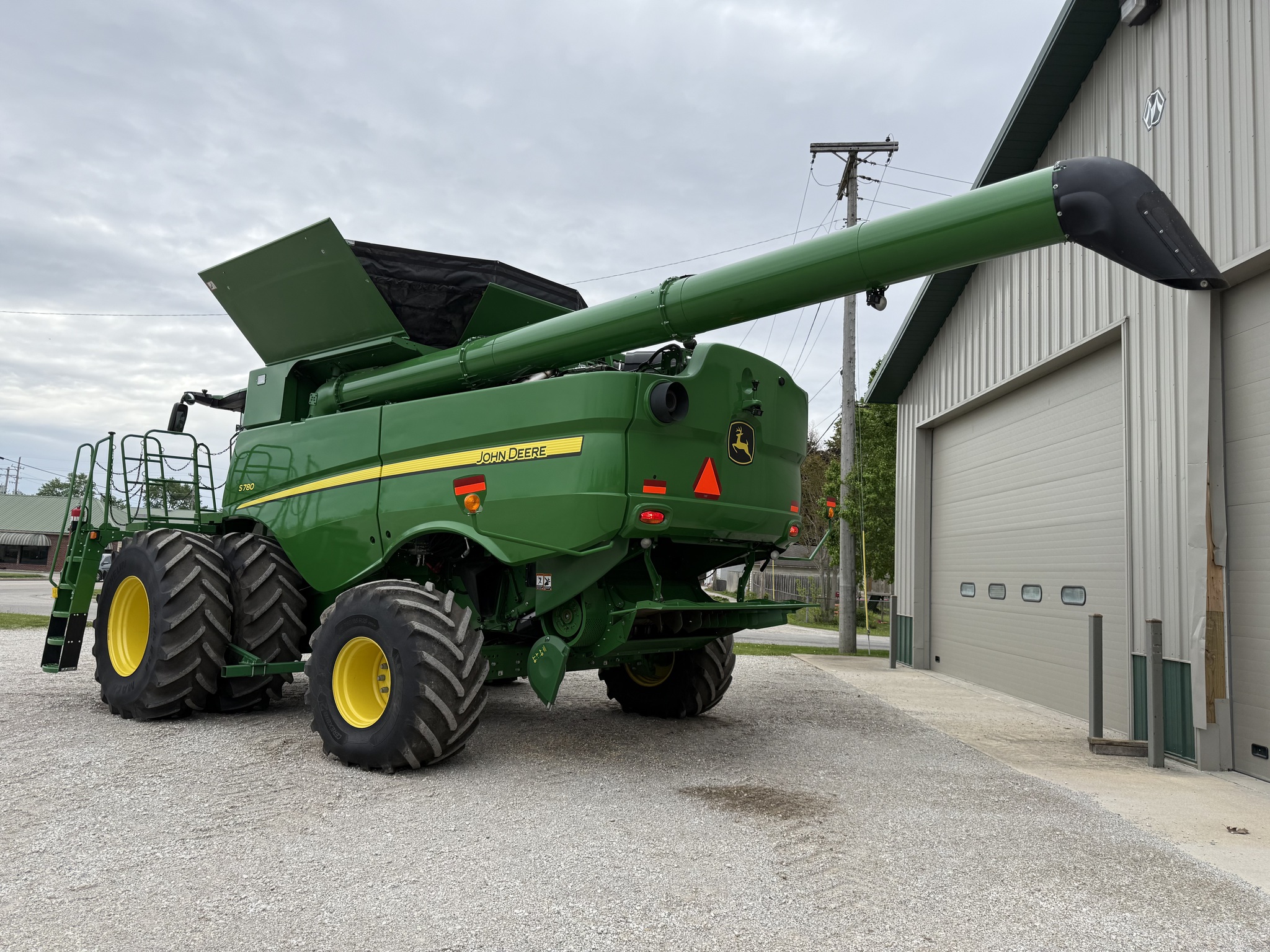 2021 John Deere S780 at Heritage Tractor in Pontiac, IL