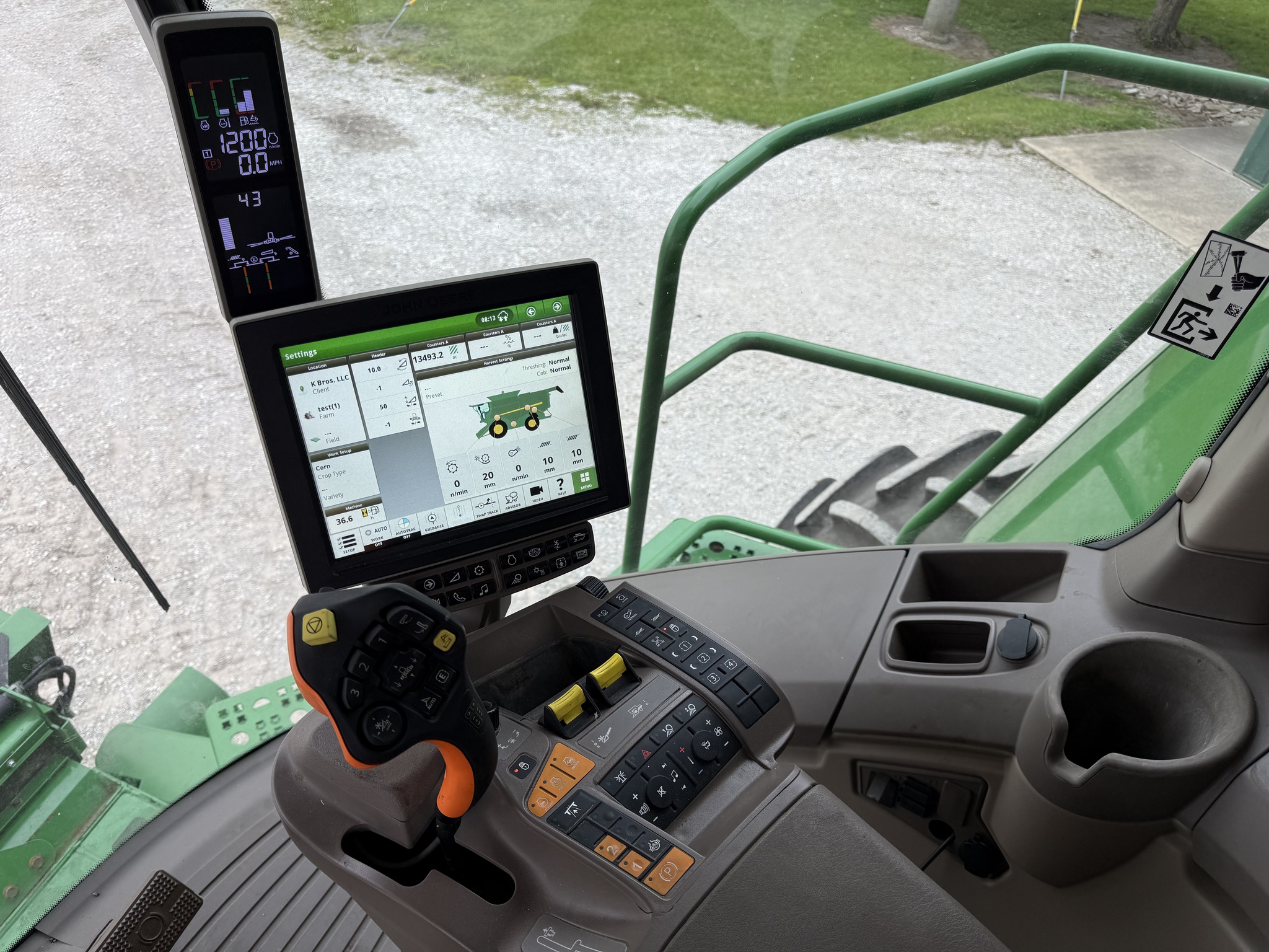  2021 John Deere S780 at Heritage Tractor in Pontiac, IL