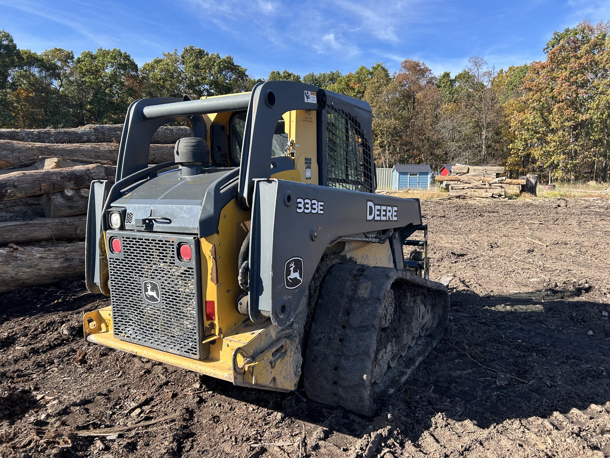 2015 John Deere 333E Image 5
