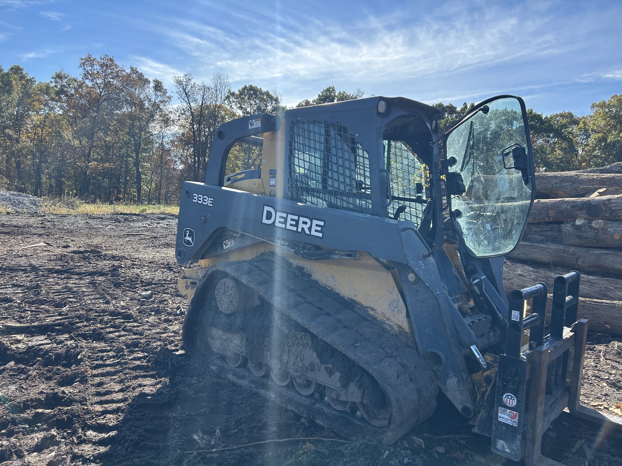2015 John Deere 333E Image 7