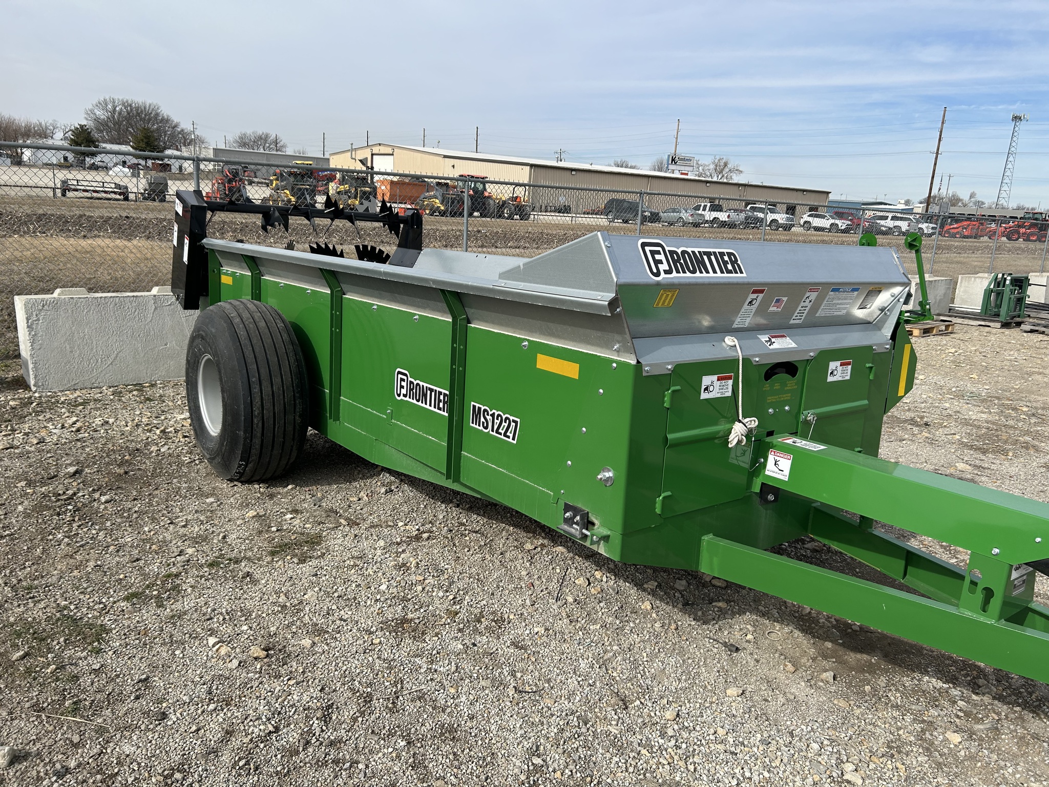  2025 Frontier MS1227 at Heritage Tractor in Topeka, KS