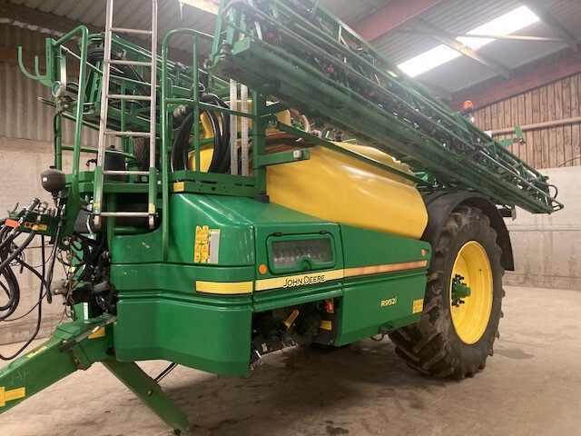 2013 John Deere R952i