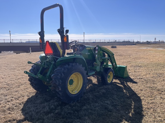 2025 John Deere 3046R - Photo6