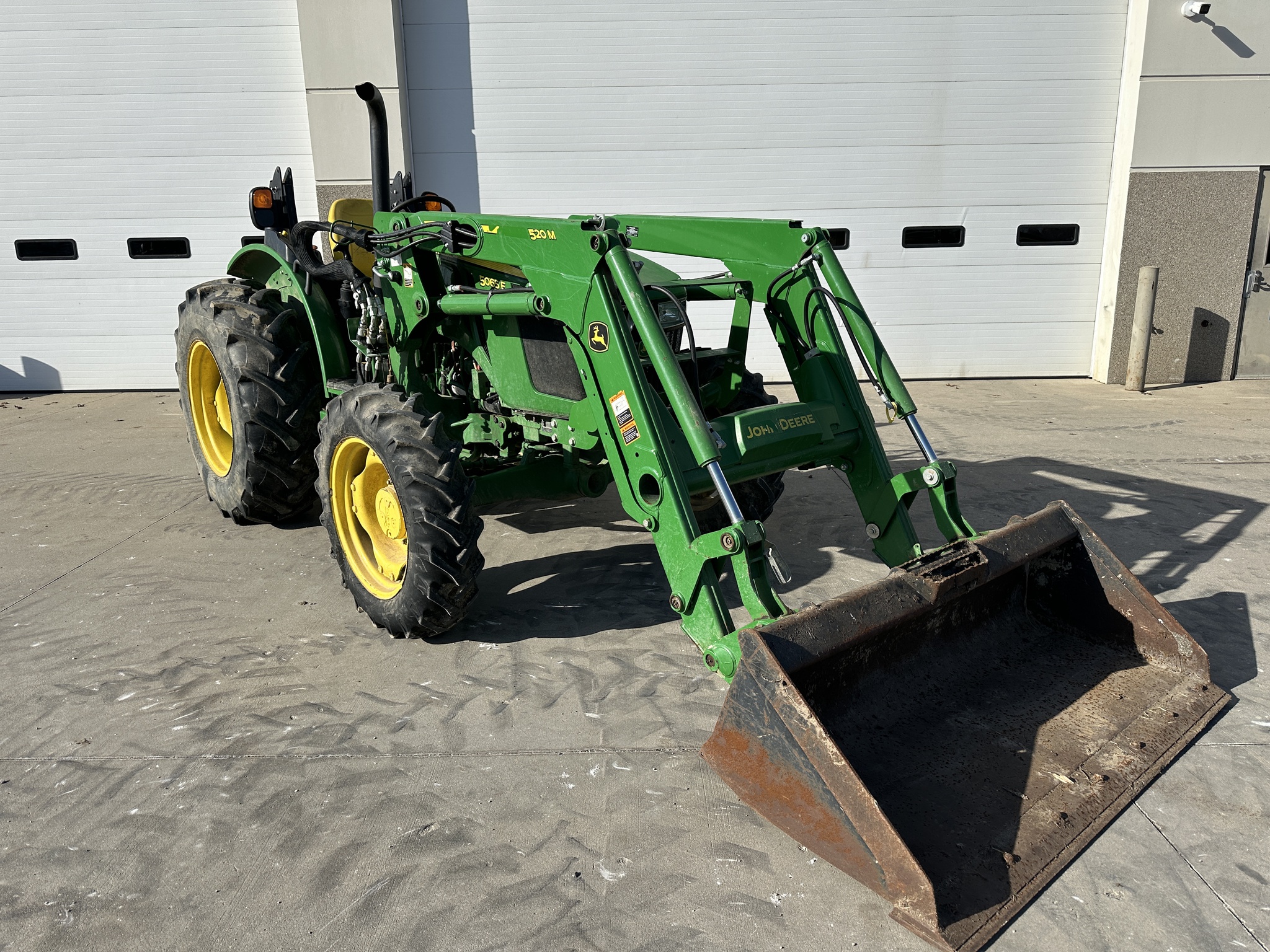2021 John Deere 5065E Image 1