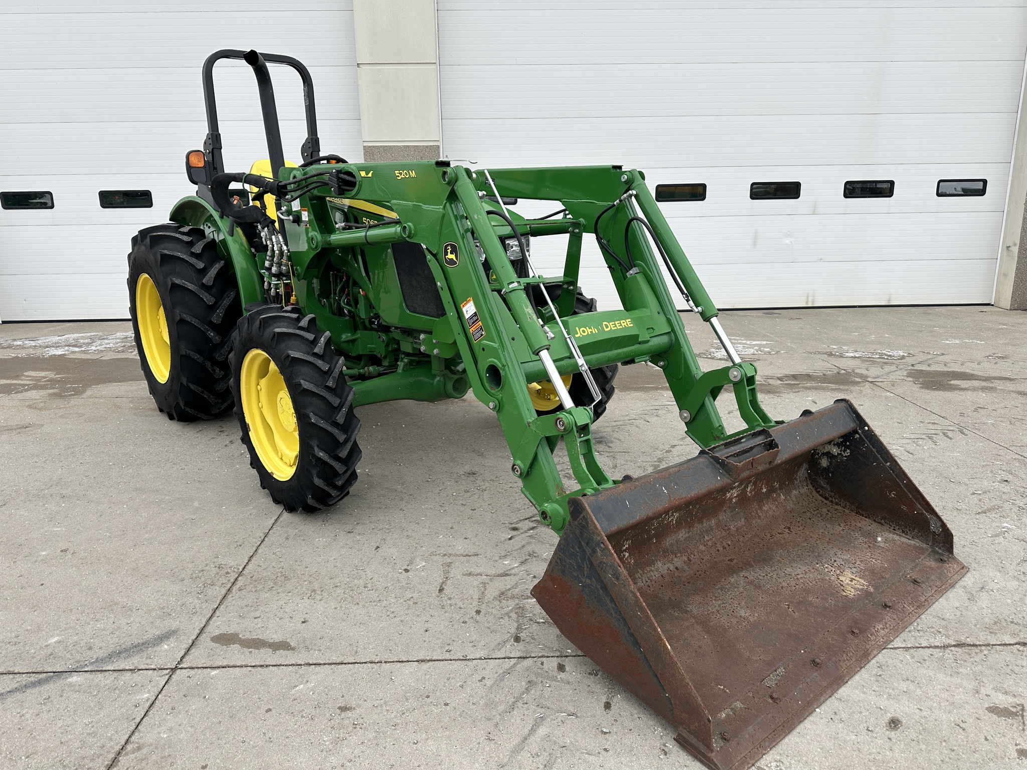2021 John Deere 5065E Image 1