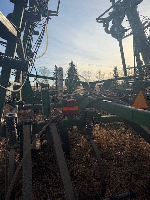 2002 John Deere 2400 Image 1