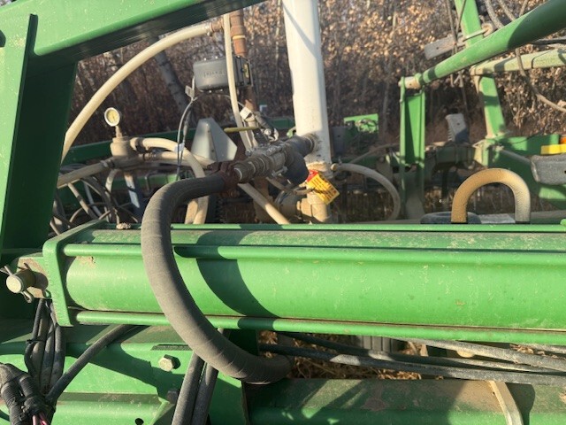 2002 John Deere 2400 Image 6