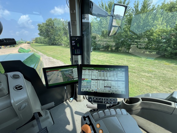 2025 John Deere 9RT 590 - Photo31