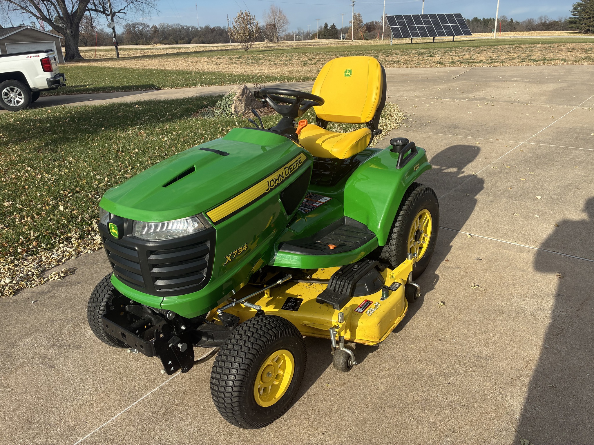 2020 John Deere X734 Image 1