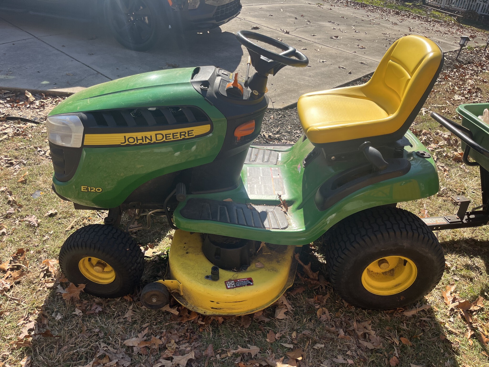 2019 John Deere E120 Image 1