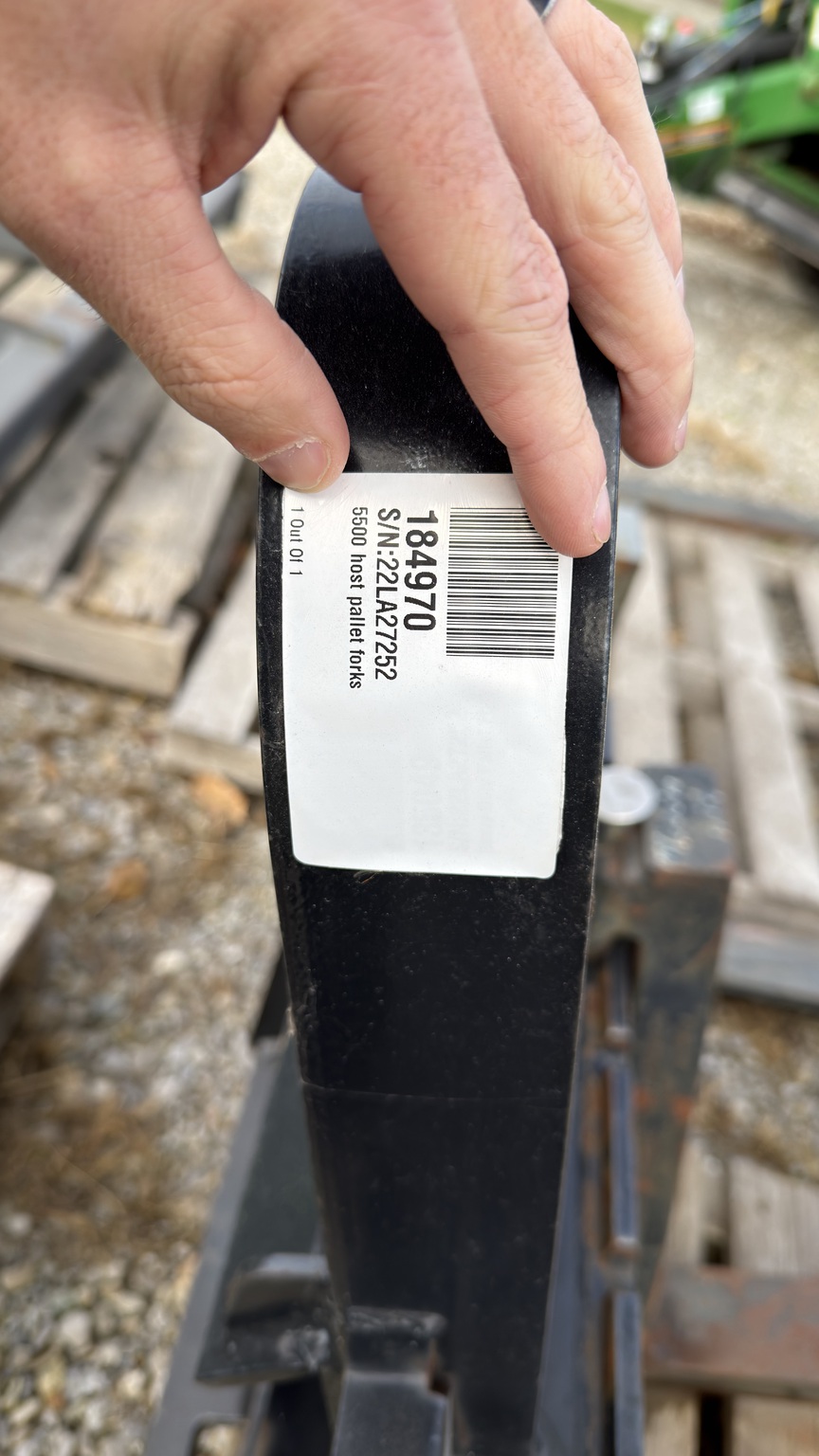 Horst Welding 5500lb pallet forks Image 2