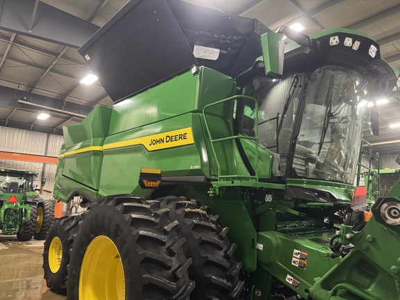 2025 John Deere S7 900 - Photo4