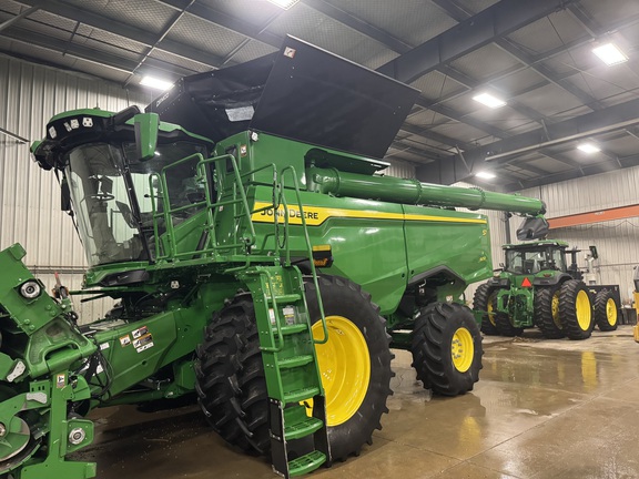 2025 John Deere S7 900 - Photo2