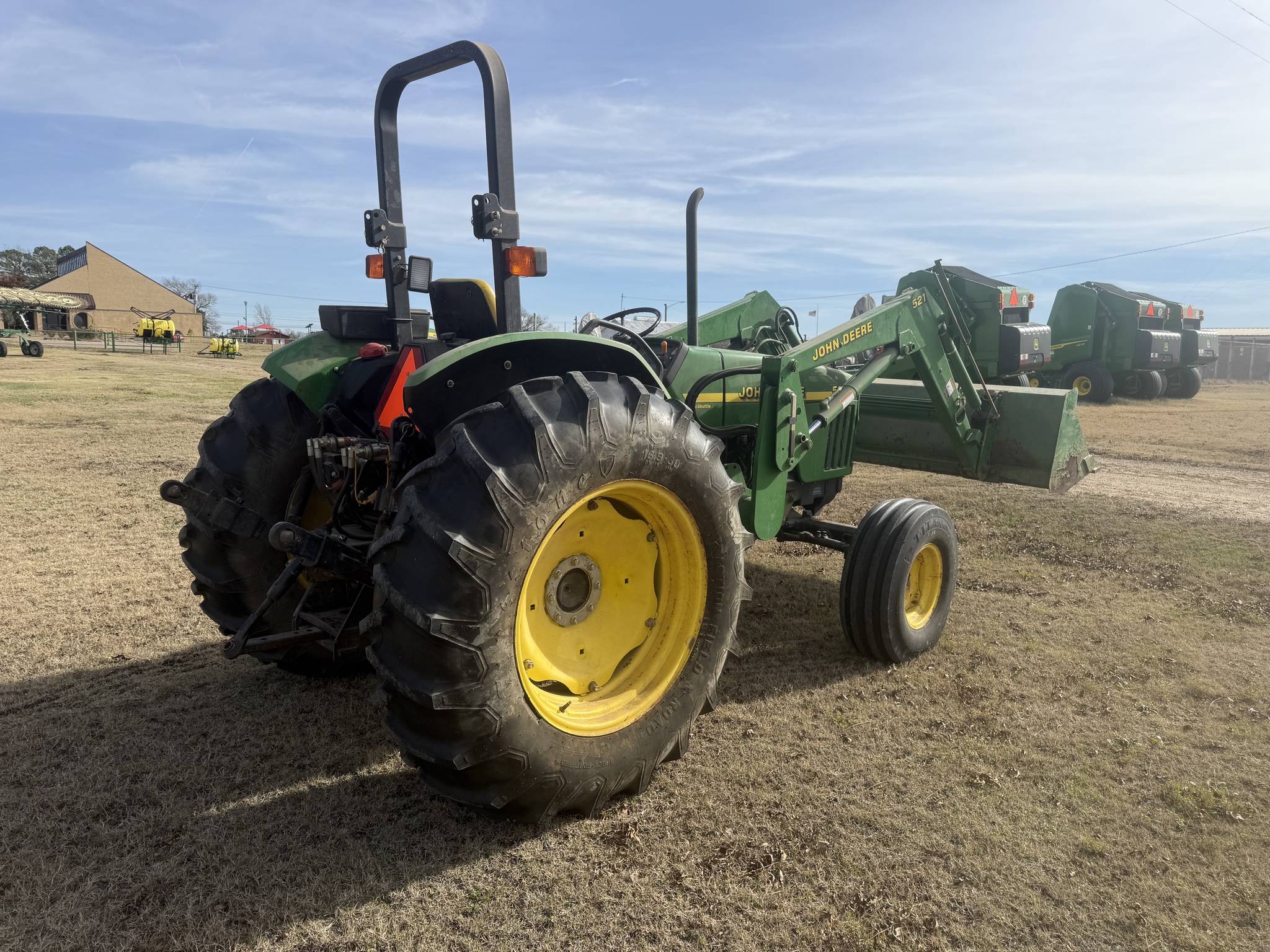 2000 John Deere 5310 Image 3