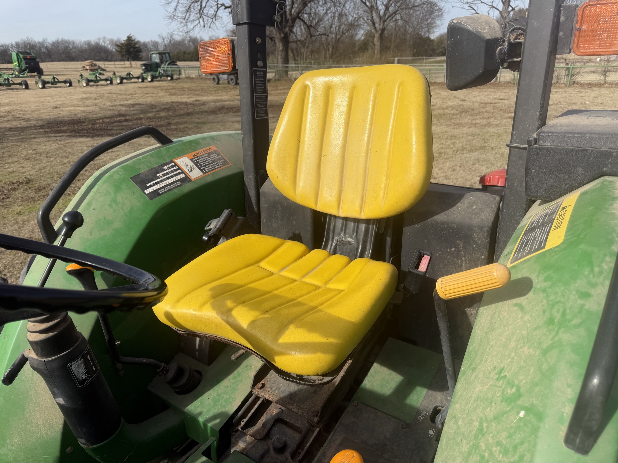 2000 John Deere 5310 Image 11