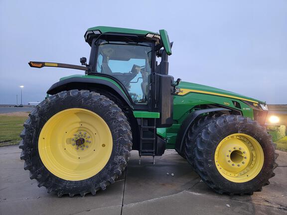 2025 John Deere 8R 370 - Photo11