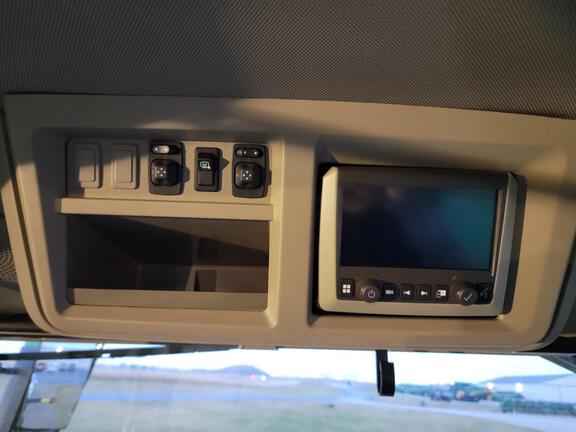 2025 John Deere 8R 370 - Photo15