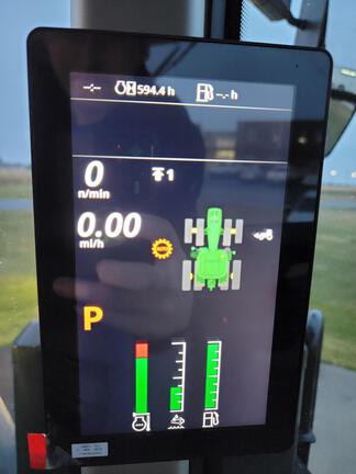 2025 John Deere 8R 370 - Photo16