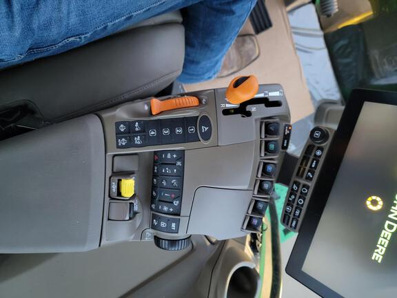 2025 John Deere 8R 370 - Photo19