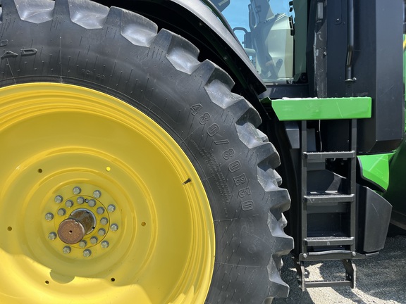 2025 John Deere 8R 370 - Photo16