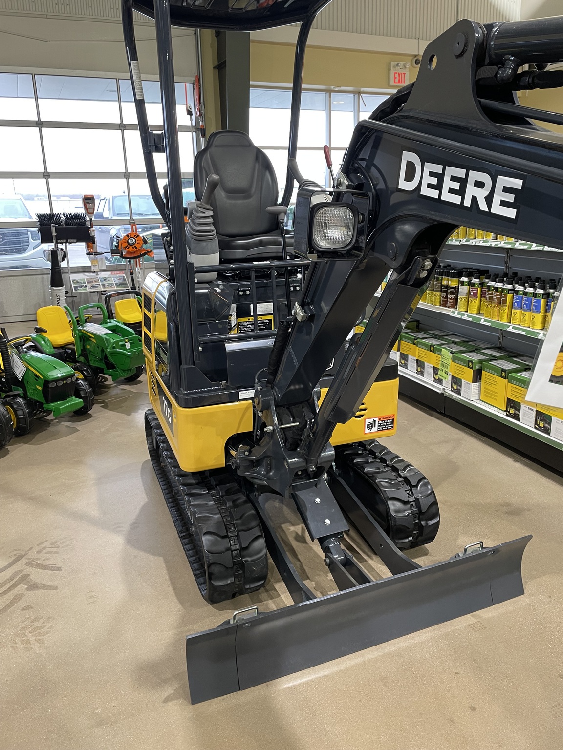 2022 John Deere 17G Image 1