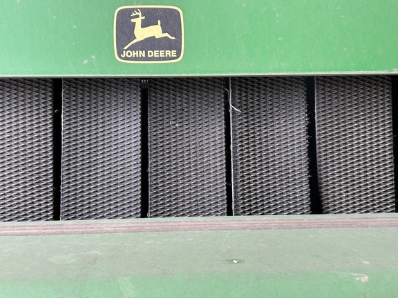 2001 John Deere 567 - Photo10