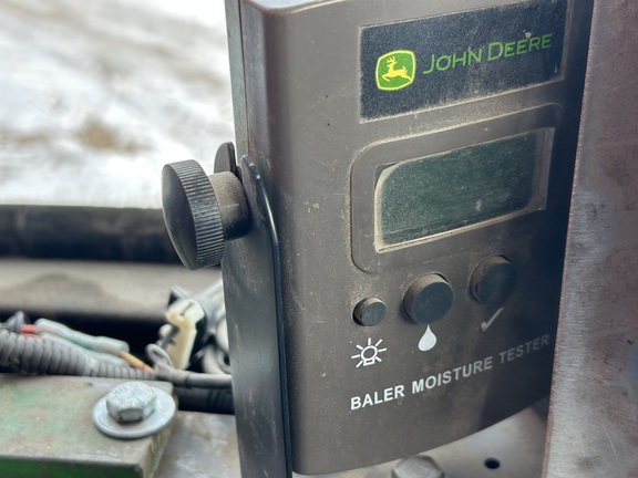 2001 John Deere 567 - Photo9