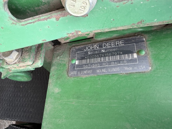 2001 John Deere 567 - Photo35