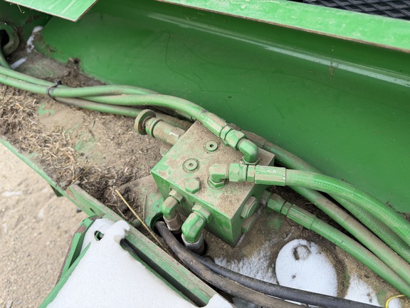 2001 John Deere 567 - Photo17