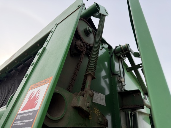 2001 John Deere 567 - Photo26