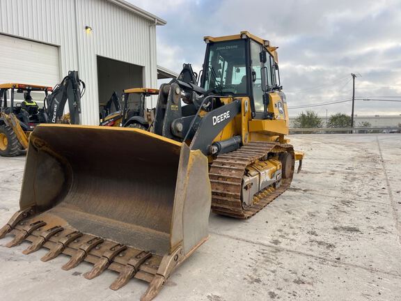 Photo of a 2022 John Deere 755K