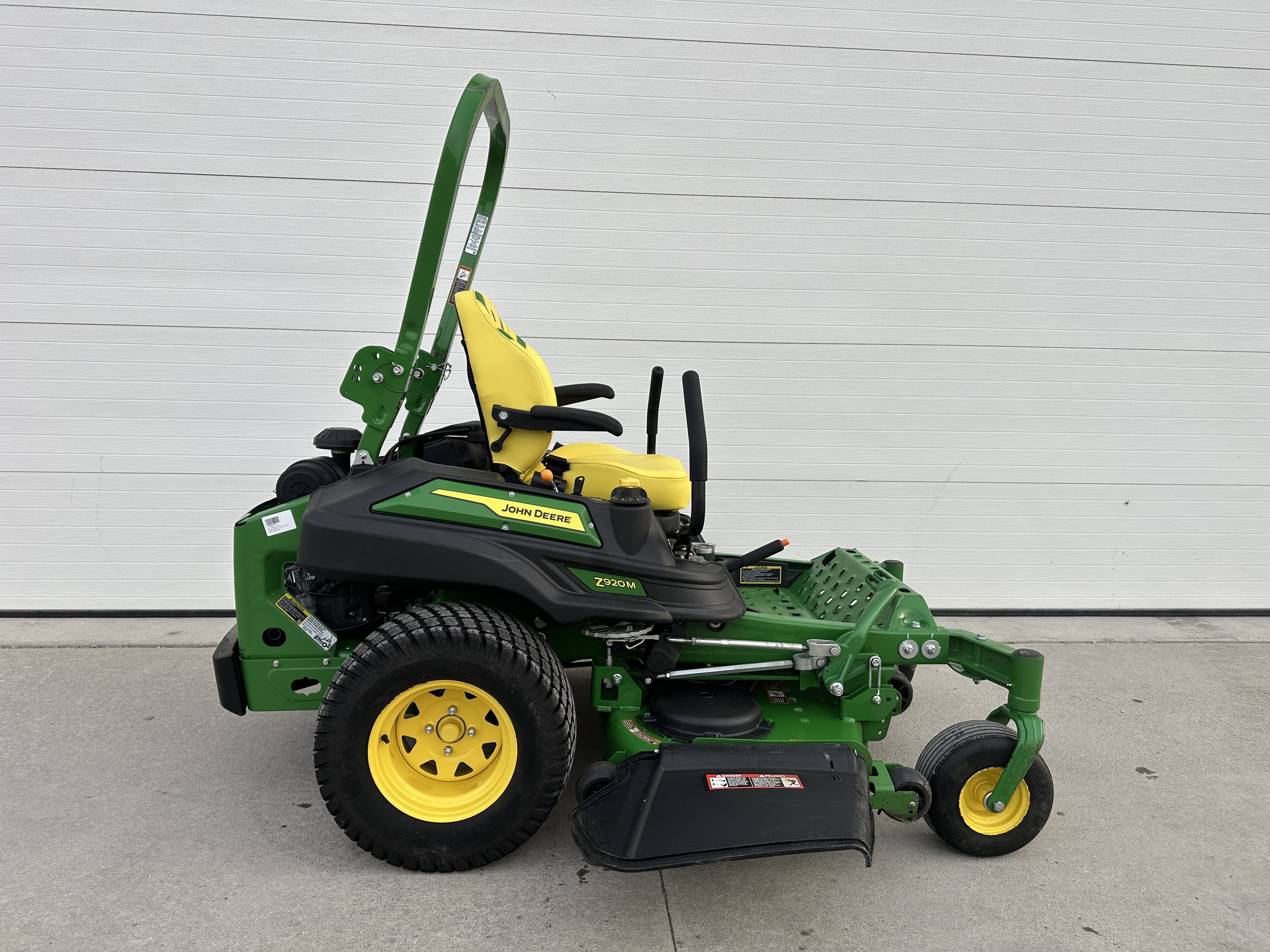 2023 John Deere Z920M Image 2