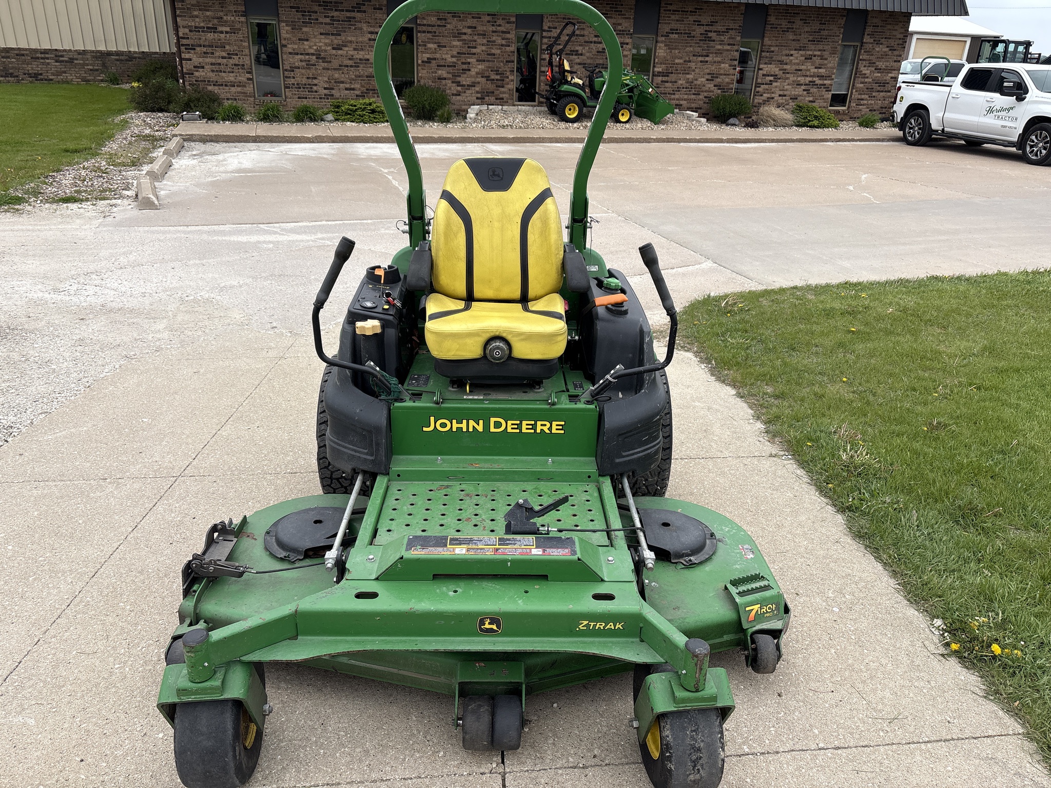 2022 John Deere Z997R at Heritage Tractor in Geneseo, IL