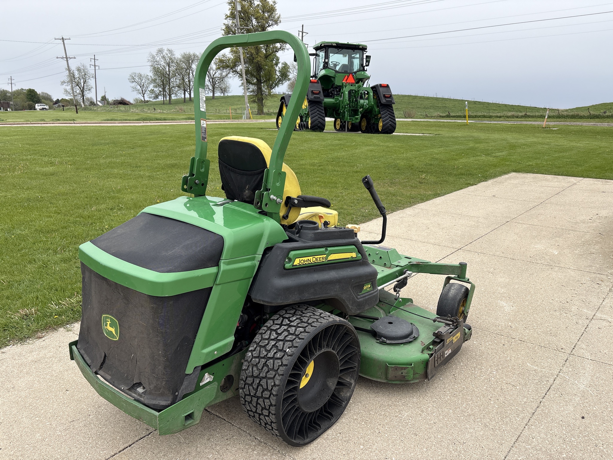  2022 John Deere Z997R at Heritage Tractor in Geneseo, IL