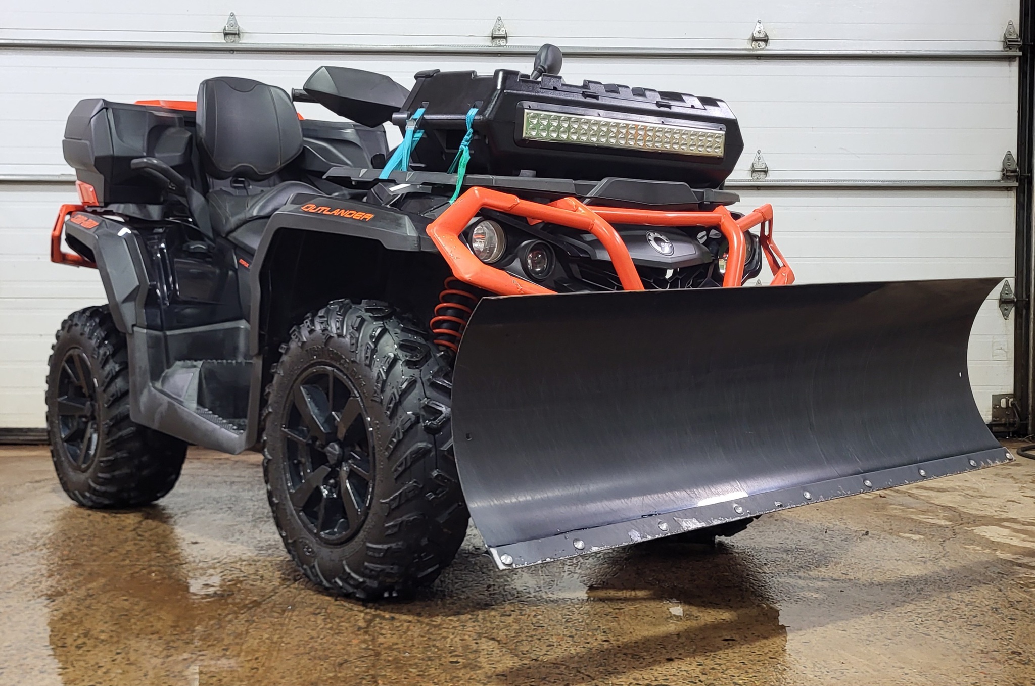 2019 Can-Am Outlander Max XT 850 Image 1