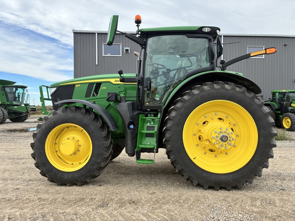 2025 John Deere 6R 175 - Photo8