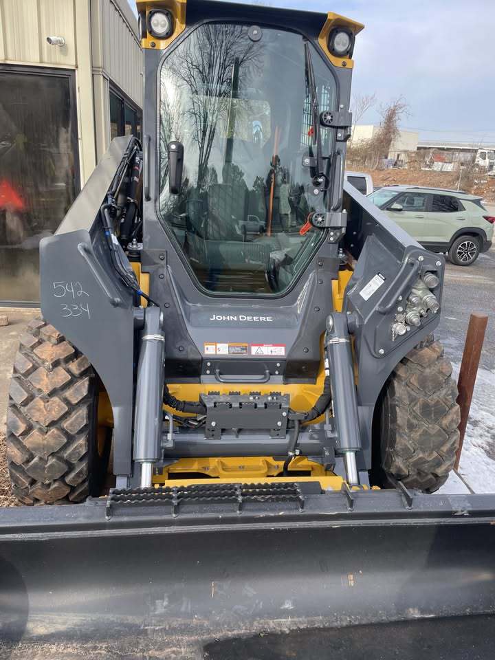 2026 John Deere 334 P Image 3