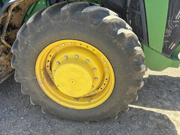 John Deere 8R 370 image 25