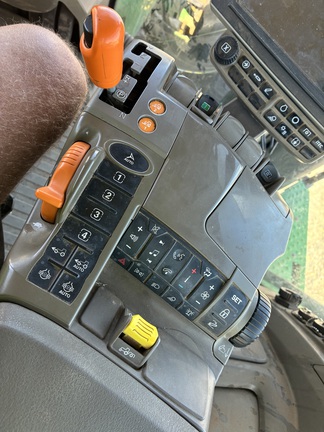 John Deere 8R 370 image 8
