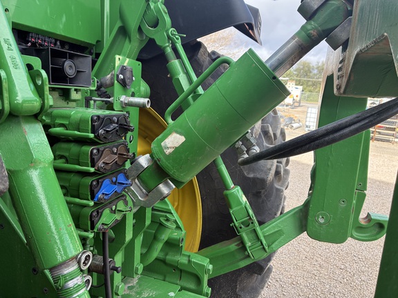 John Deere 8R 370 image 26