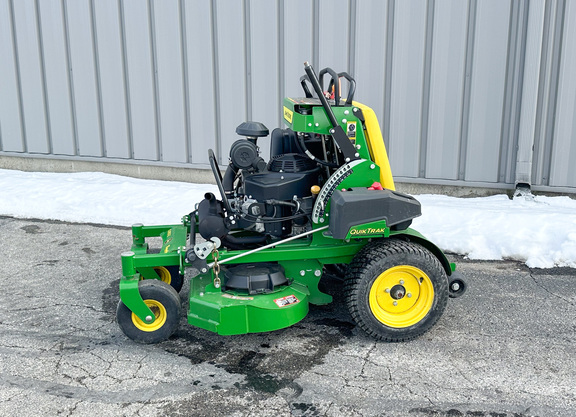 2024 John-Deere Q810E