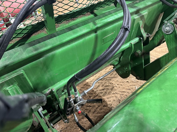 2021 John Deere 640R - Photo5