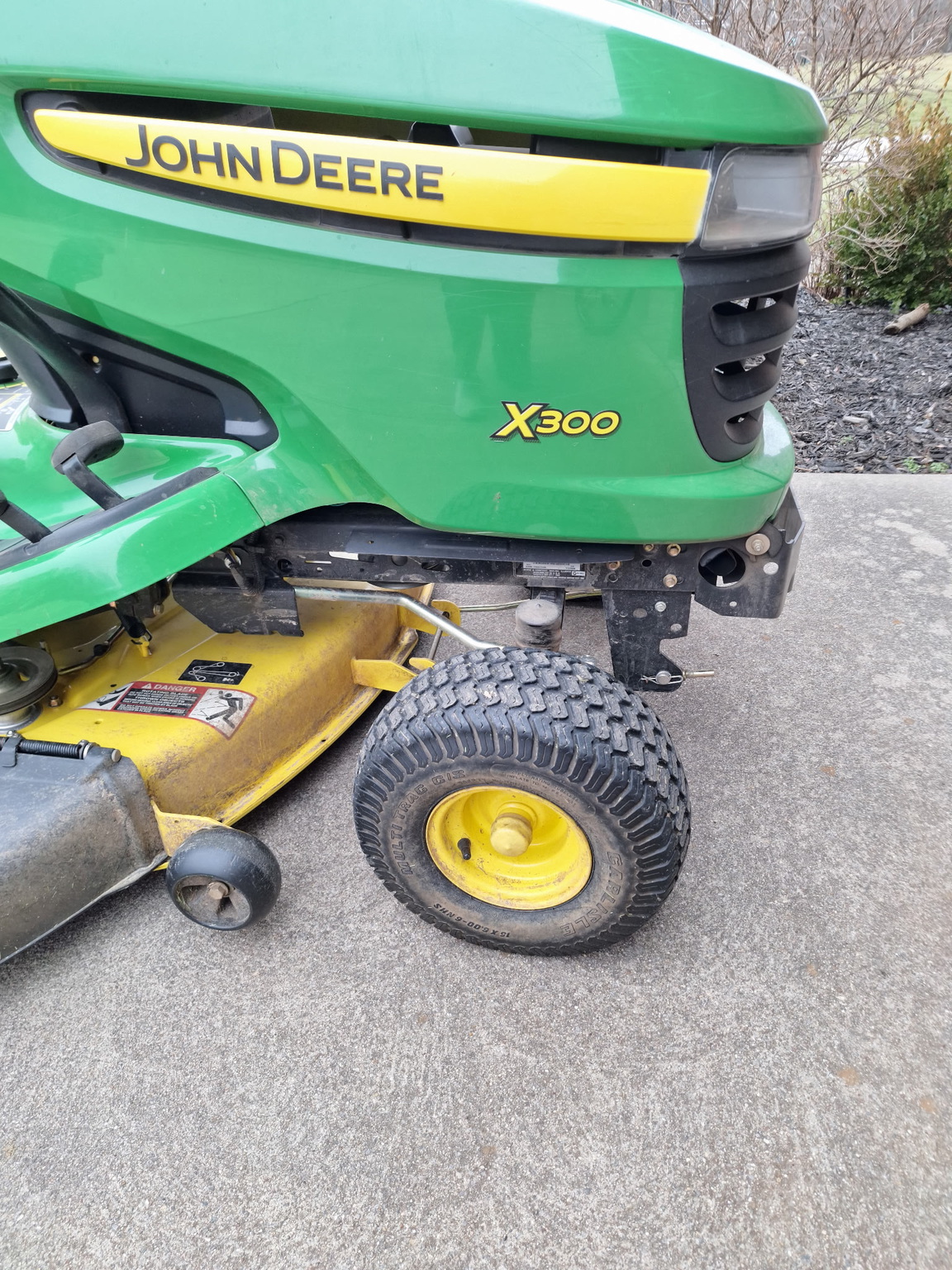 2010 John Deere X300 Image 5