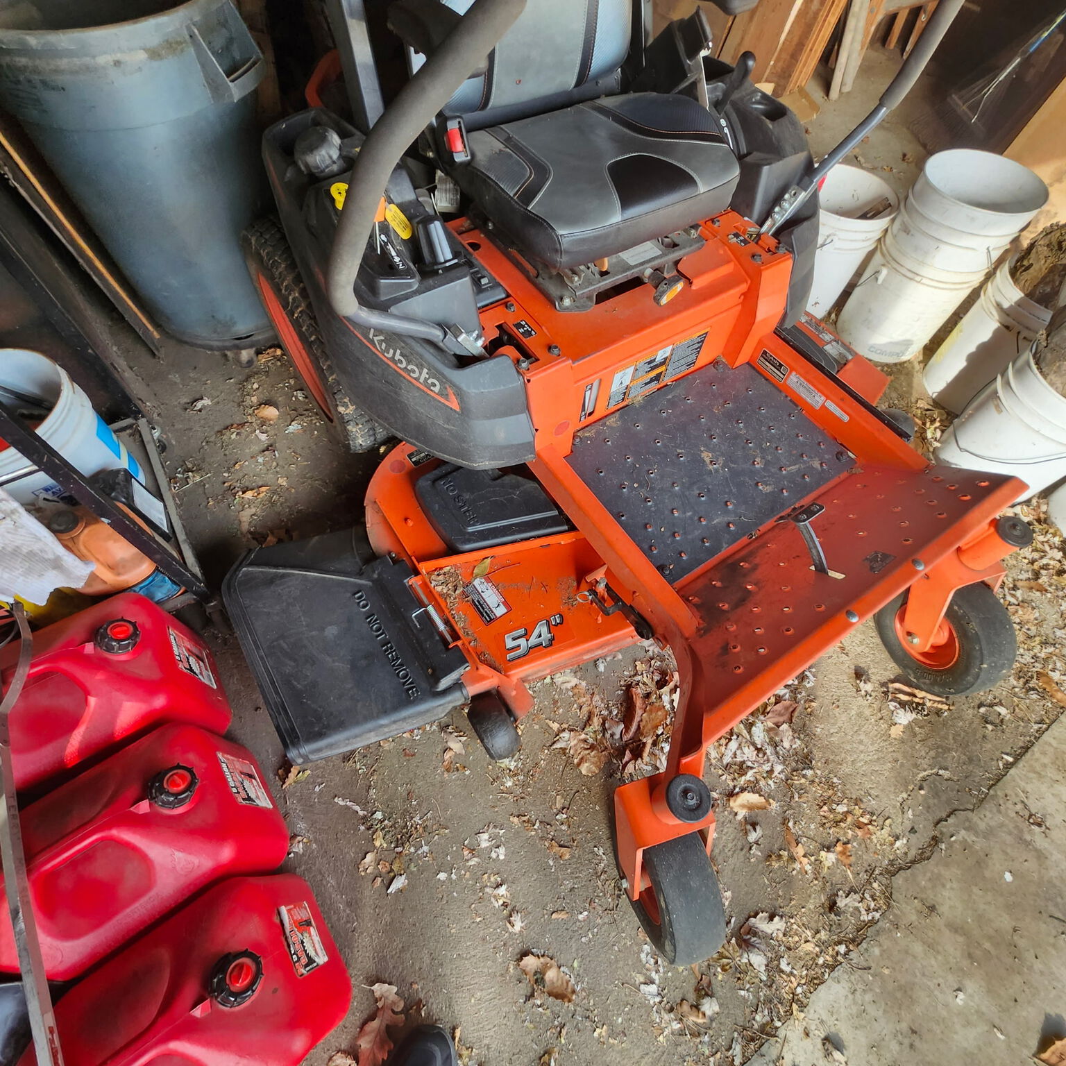 Used 2022 Kubota Z251 Zero Turn Mowers at Koenig Equipment in Franklin, IN - PhotoXL2